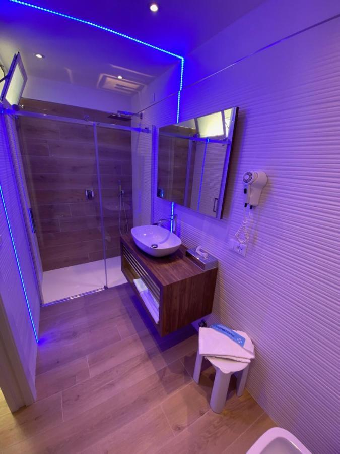 Hotel Conca Verde 利尼亚诺萨比亚多罗 外观 照片