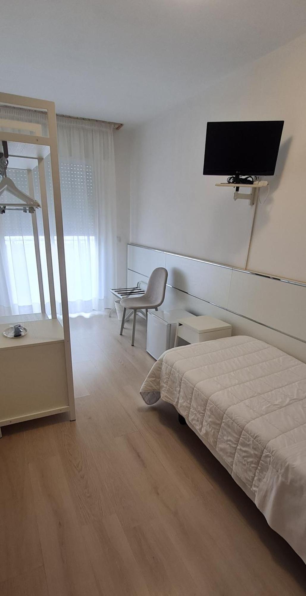 Hotel Conca Verde 利尼亚诺萨比亚多罗 外观 照片